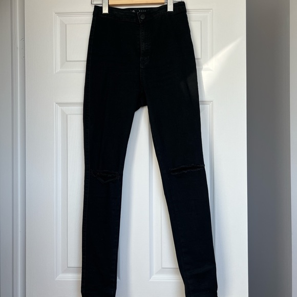 MISSGUIDED ripped knee black skinny jean - Picture 2 of 3